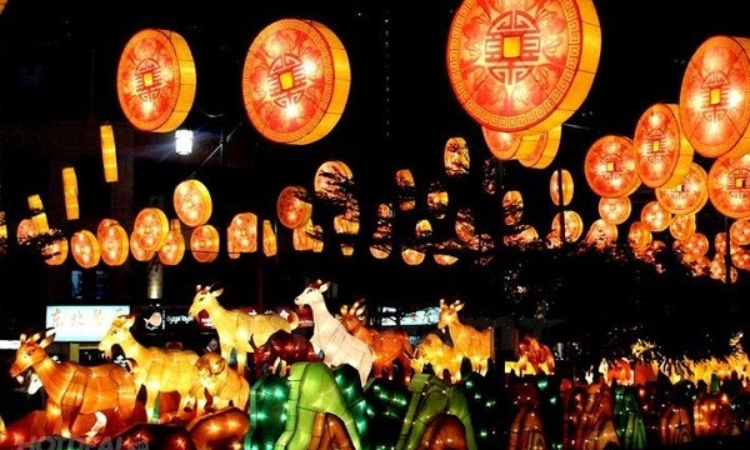 hoạt động trung thu cho bé-Rước Đèn